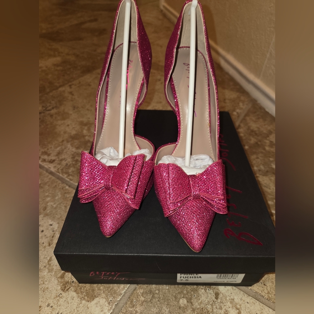 Betsey Johnson Prince Sparkling Fuchsia Bow Heels